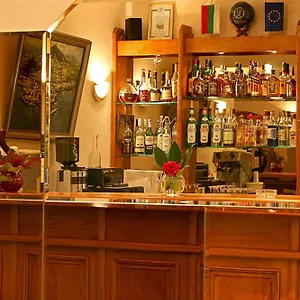 Hotel Geneva ****